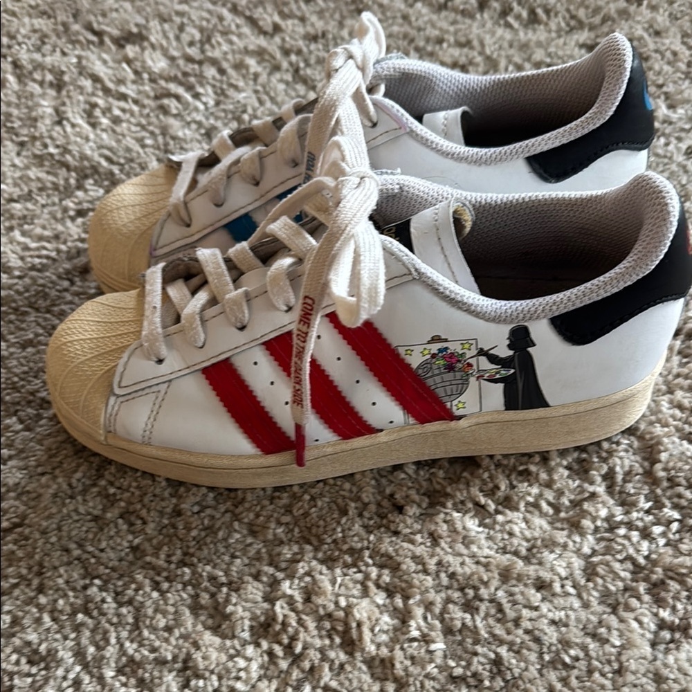 🍍 Adidas Superstar Disney X Star Wars X Yoda/Vader Dark Side Youth Size 3.5🍍H1
